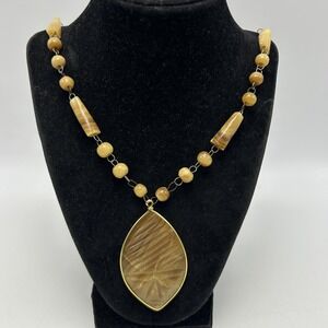 Agate Necklace Quartz Genuine Stone Sun Carved Bead 24" VTG Boho Chic 70's Beige